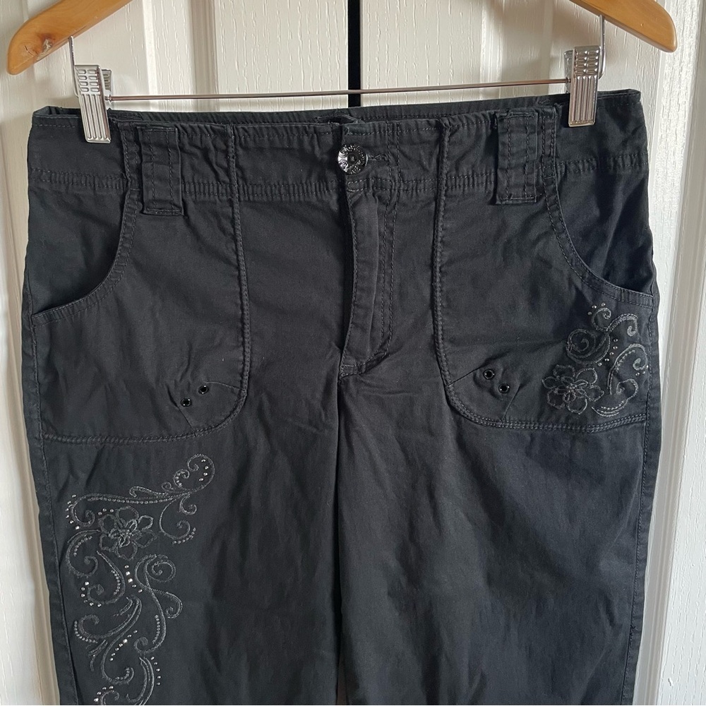 Gloria Vanderbilt Brooke Skimmer Capri Pants Women’s 8 Missy Beaded Embroidered - Picture 2 of 16